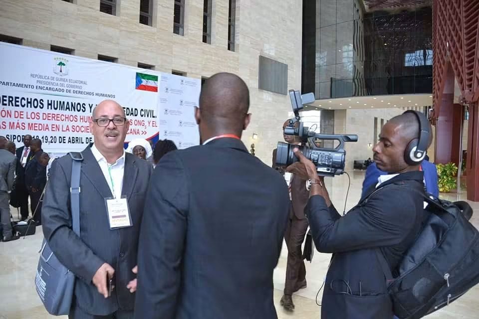 Interview presse lors d’une conférence internationale